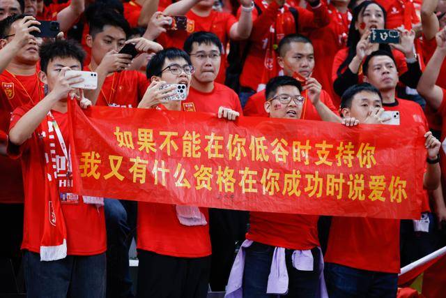 冷门不断！西本拳太淘汰5号种子，结束九连败
